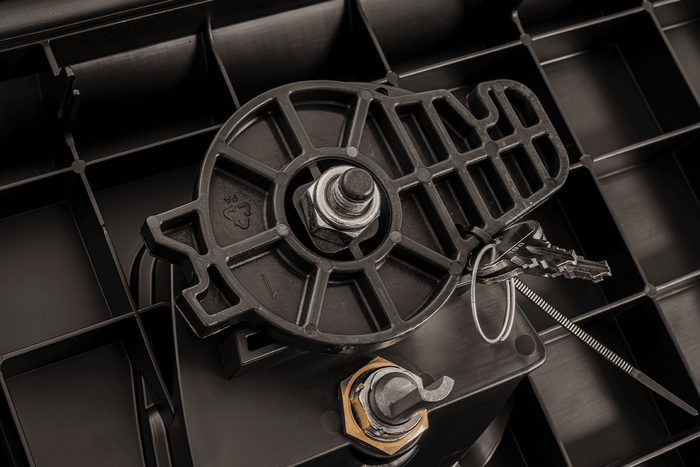 Boîte, coffre à outils  DAKEN 81104 JUST 600x415x460mm 70l avec supports de montage