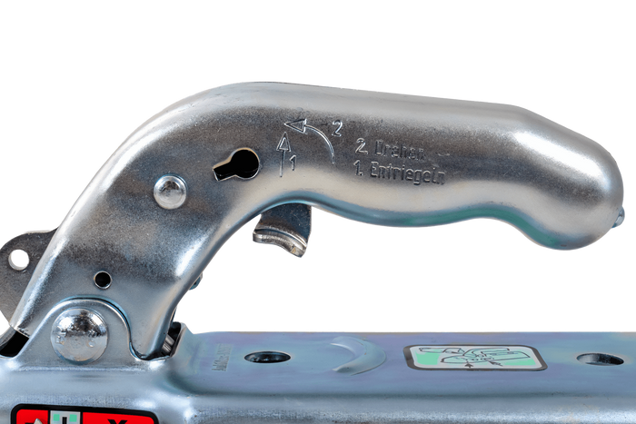 Attelage à boule KNOTT K7.5-M pour remorque de 750 kg avec timon carré de 70 mm