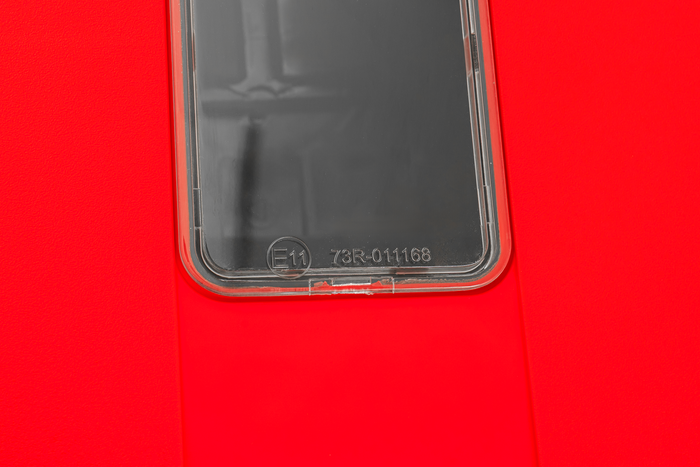 Boîte, caisse extincteur 6/9kg DAKEN 82130 REGON 715x335x240mm rouge