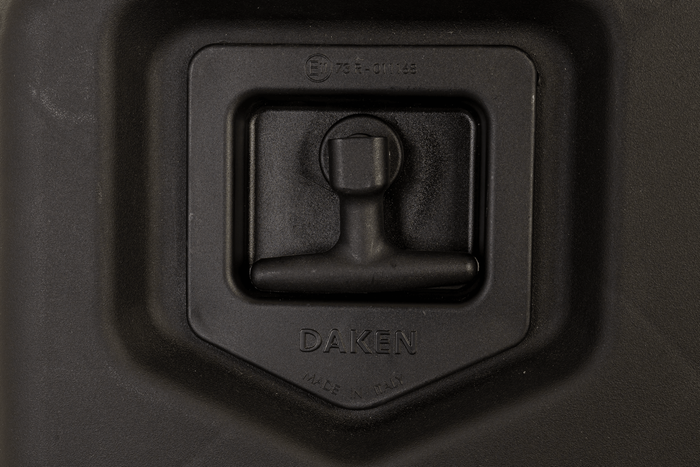 Boîte, coffre à outils DAKEN 81205 ARKA 685x500x500mm 109l